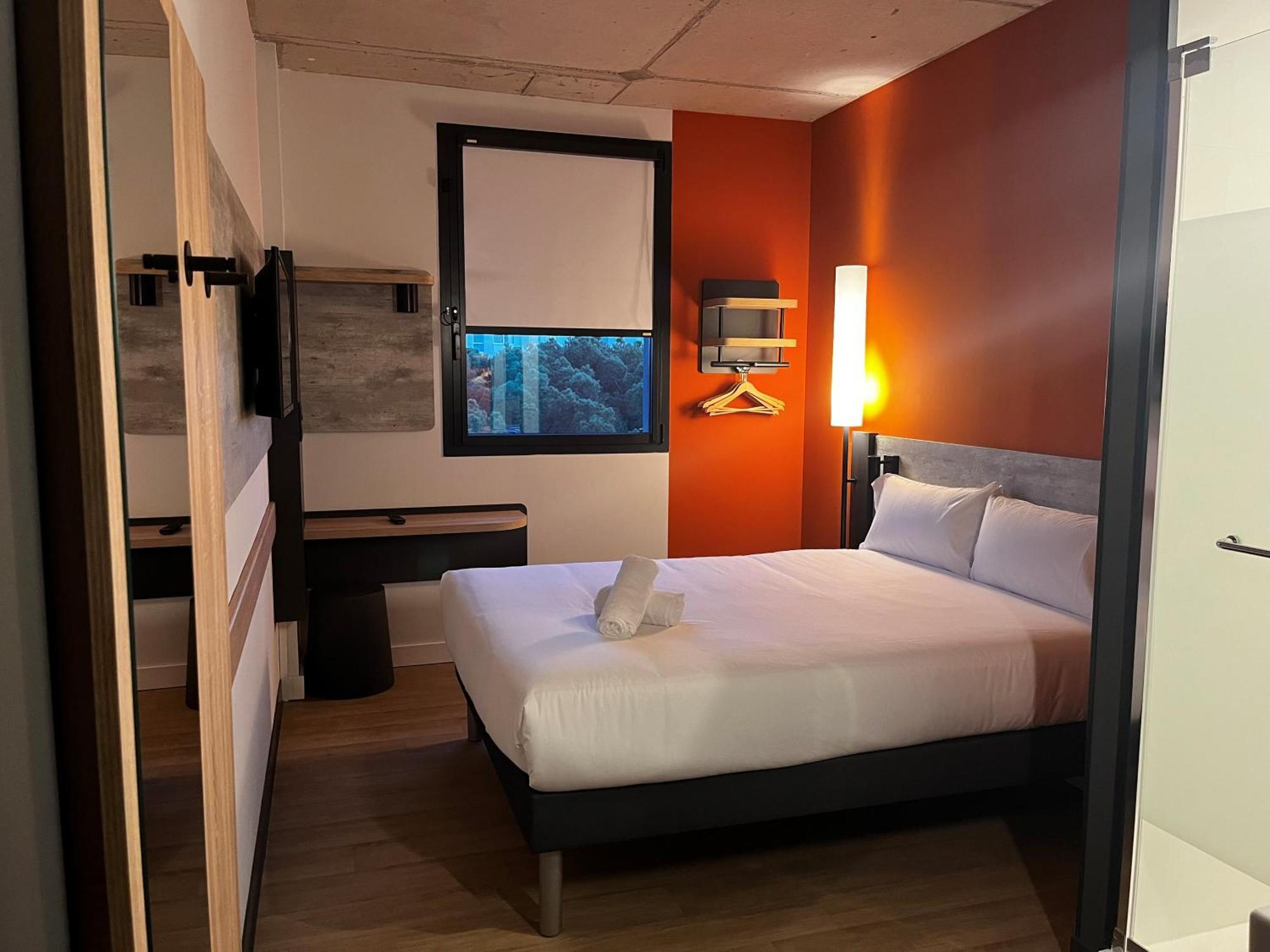 Ibis Budget Madrid Aeropuerto Εξωτερικό φωτογραφία