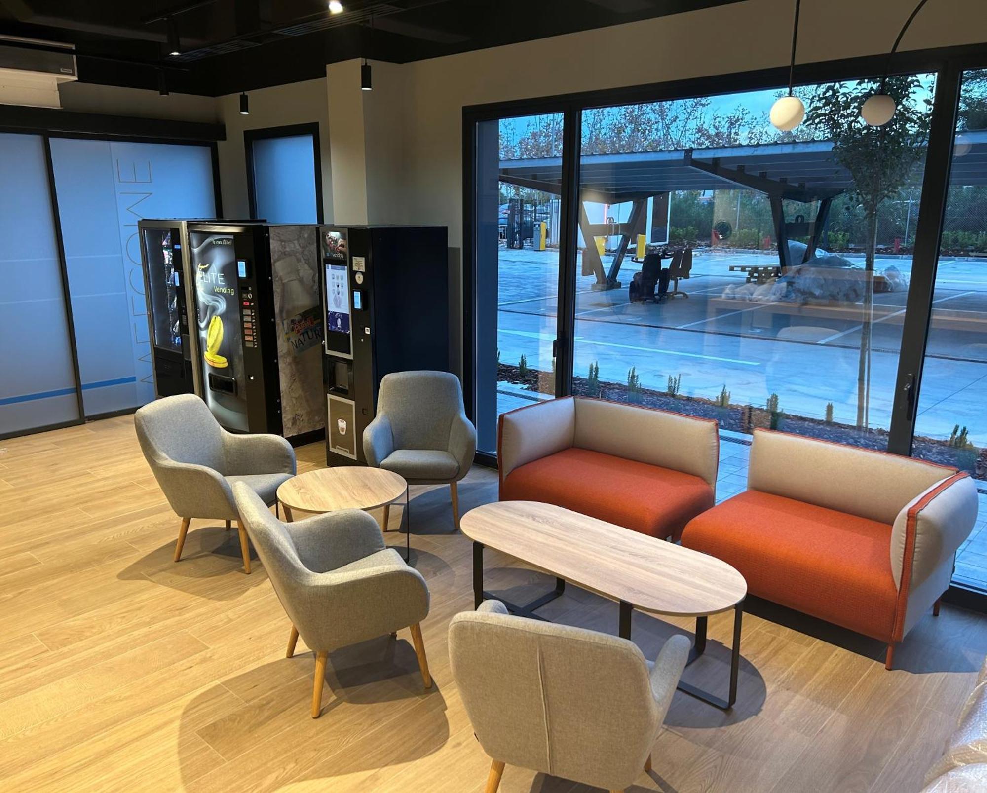 Ibis Budget Madrid Aeropuerto Εξωτερικό φωτογραφία